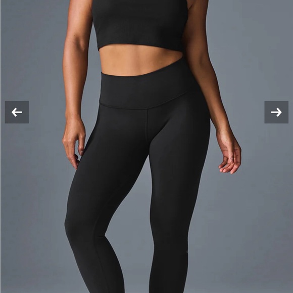 Alo airbrush black leggings (full) size large - Picture 2 of 4